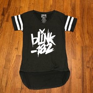 Blink 182 tour shirt